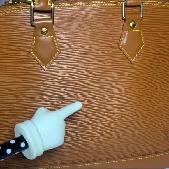 LOUIS VUITTON Authentic Epi Alma PM - Picture 13 of 15